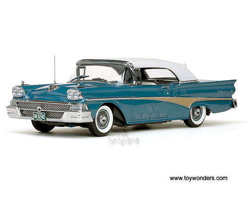 Ford Fairlane 500 Closed Convertible